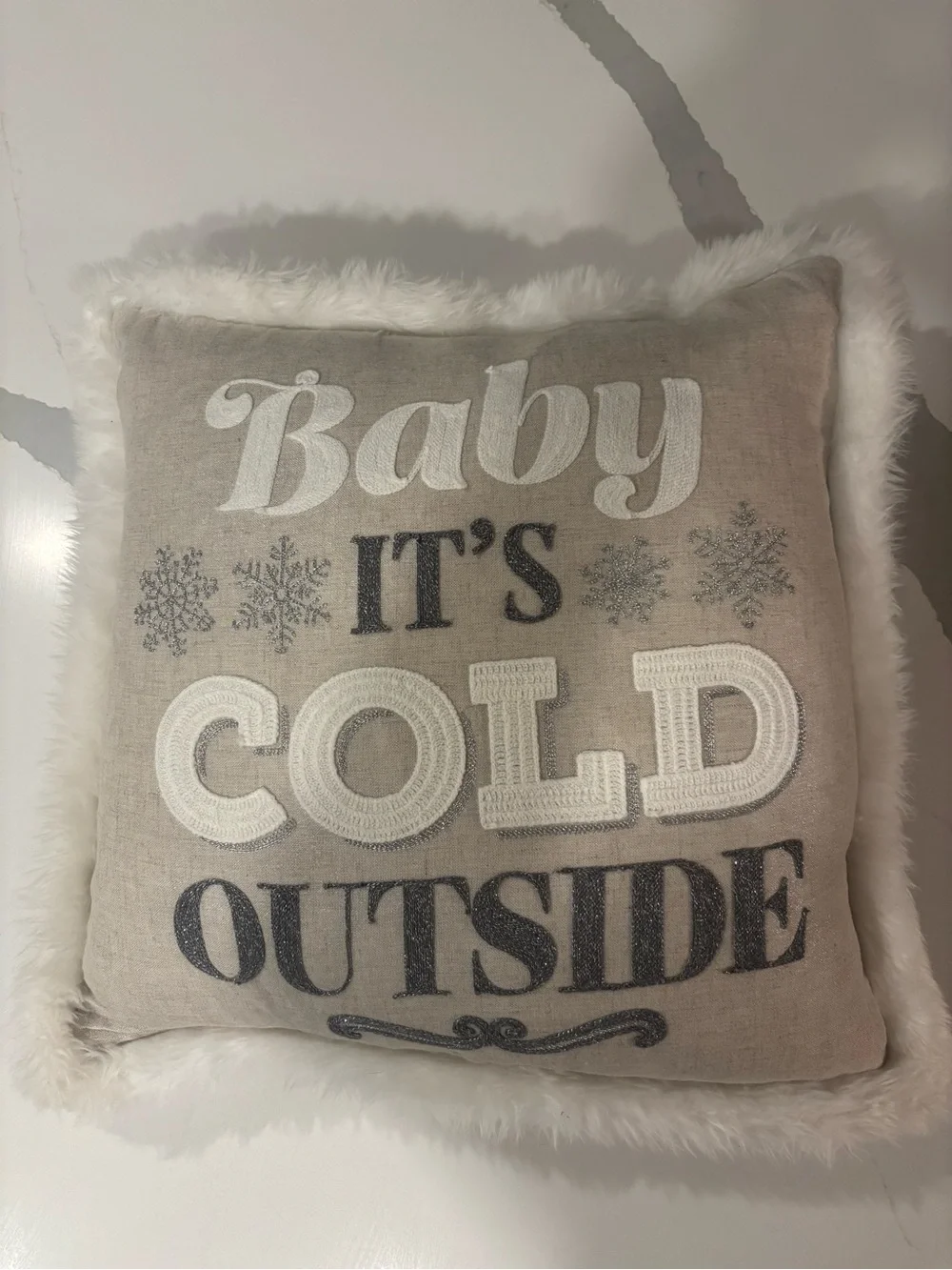 Throw Pillow w Zipper Sham. Gold Sparkled Beige, Gray & White W/ Faux Fur Trim
